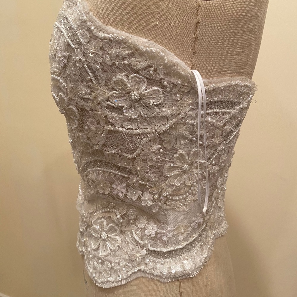 Custom. - Picture 3 of 8